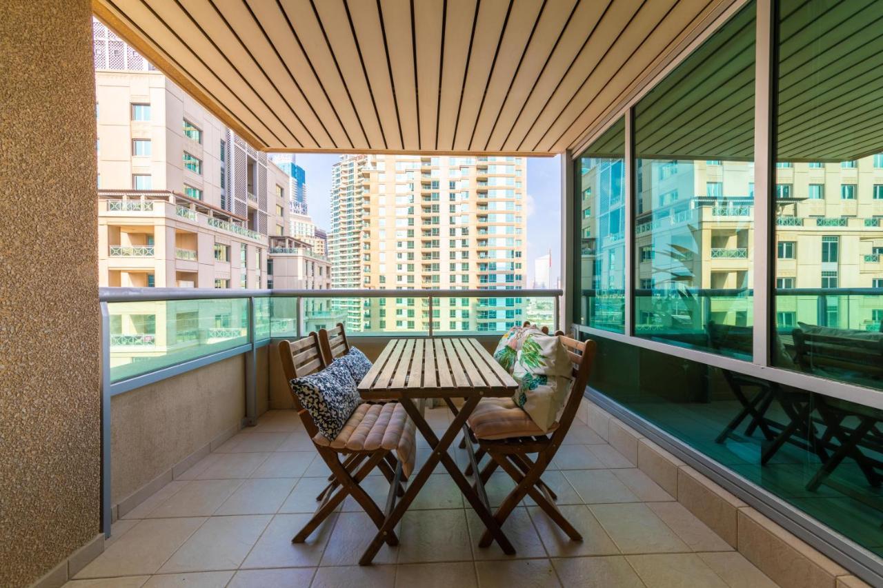 Maison Privee - Stunning Waterfront Apt With Marina View Nxt To Beach Dubai Exterior photo